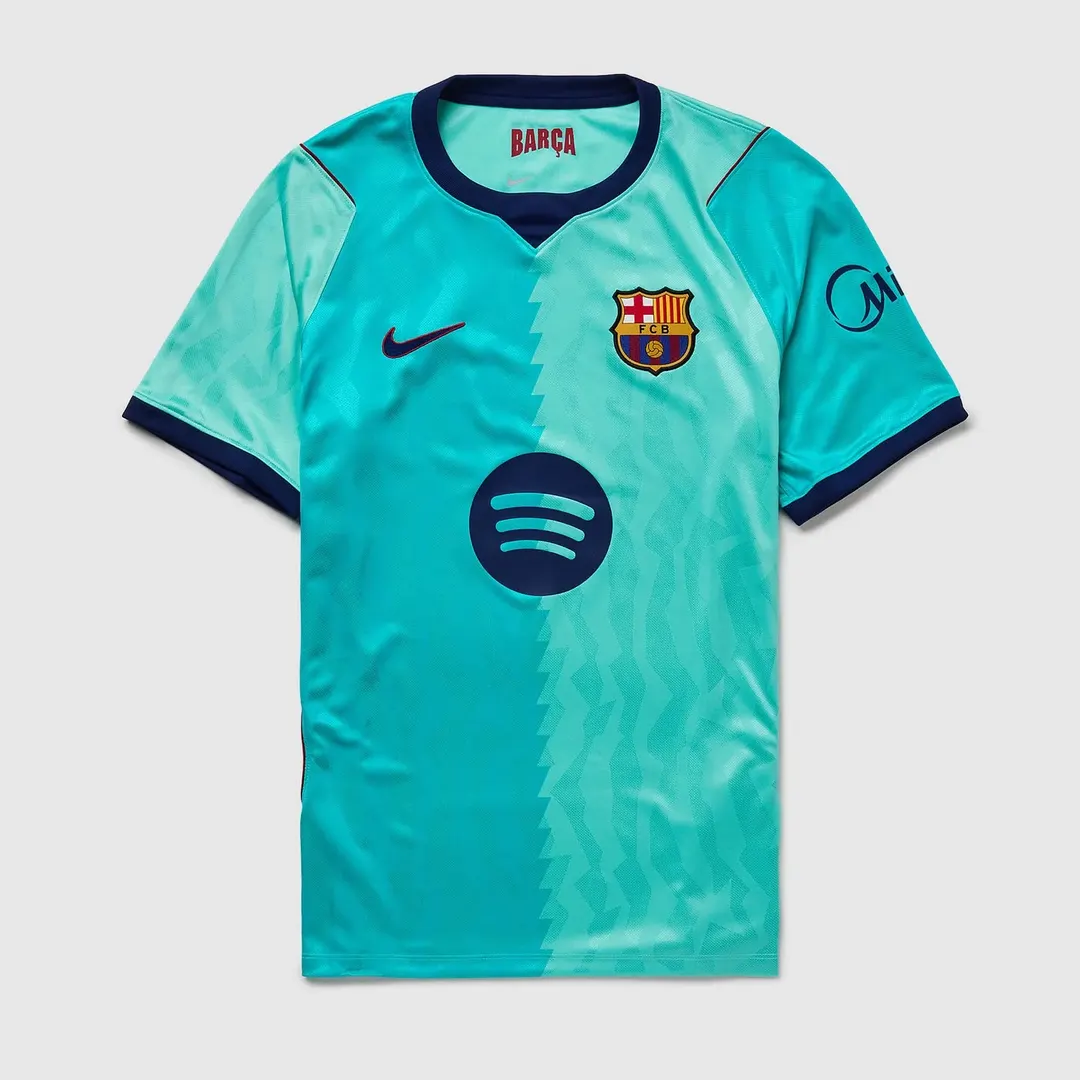 Barcelona Third 26/27 torcedor